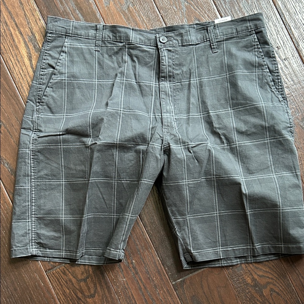Wrangler Gray Flat Front Casual Shorts